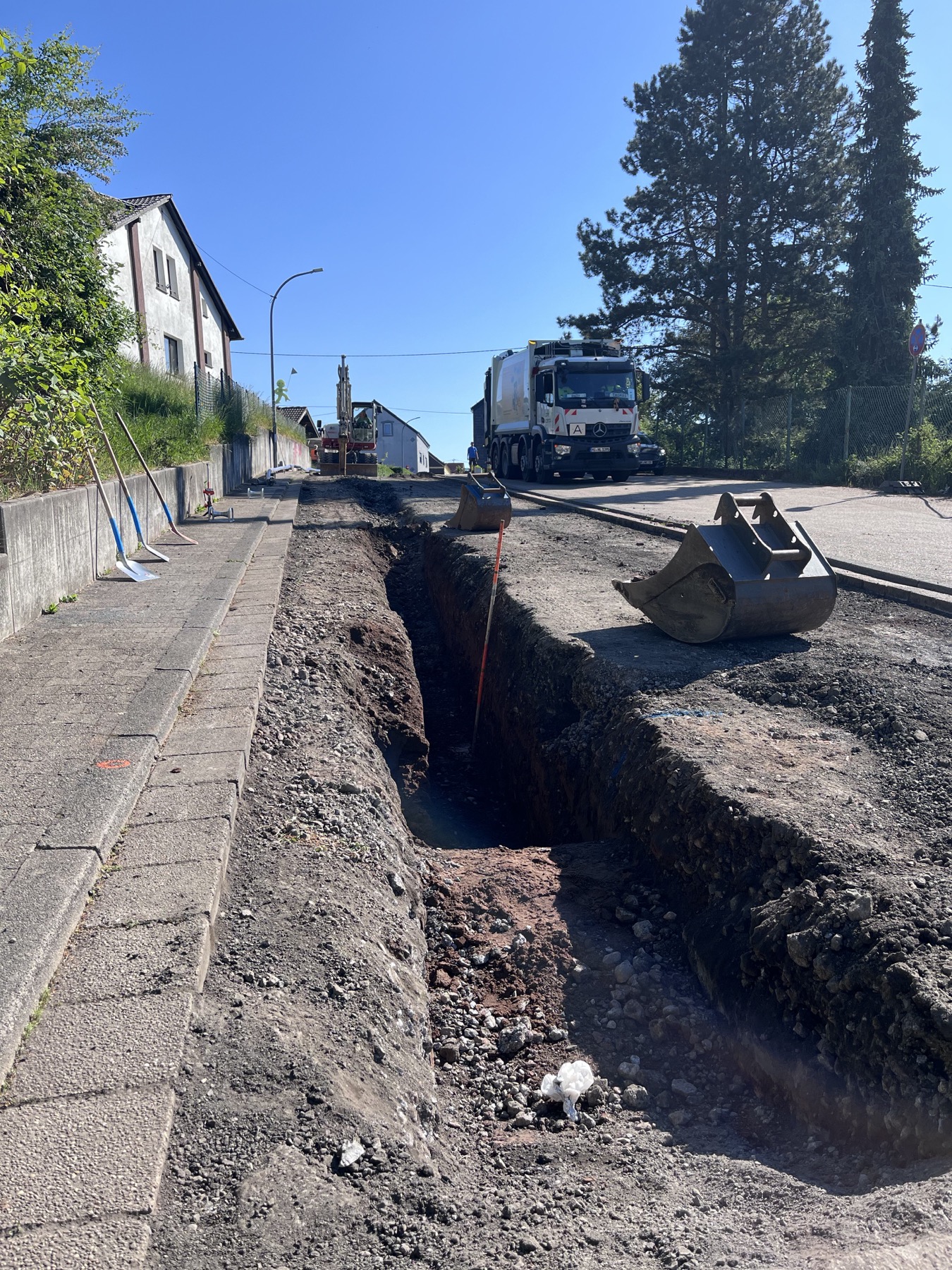 Tiefbauarbeiten in der Friedrichstraße Heiligenwald