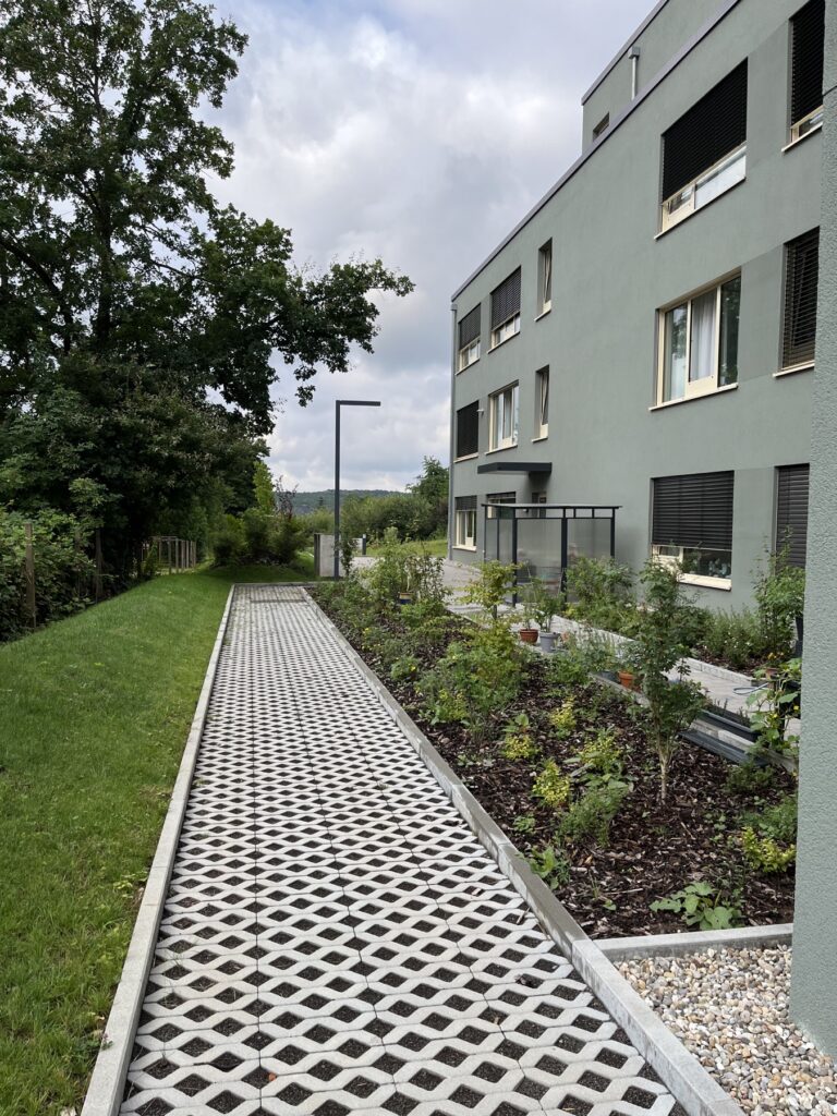 Außenanlagen bei der Referenz Willi-Graf-Haus, Saarbrücken
